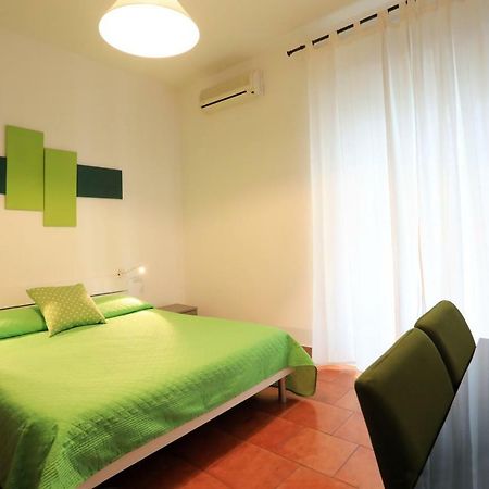 Primo Piano Guesthouse - Bari Policlinico Exterior foto